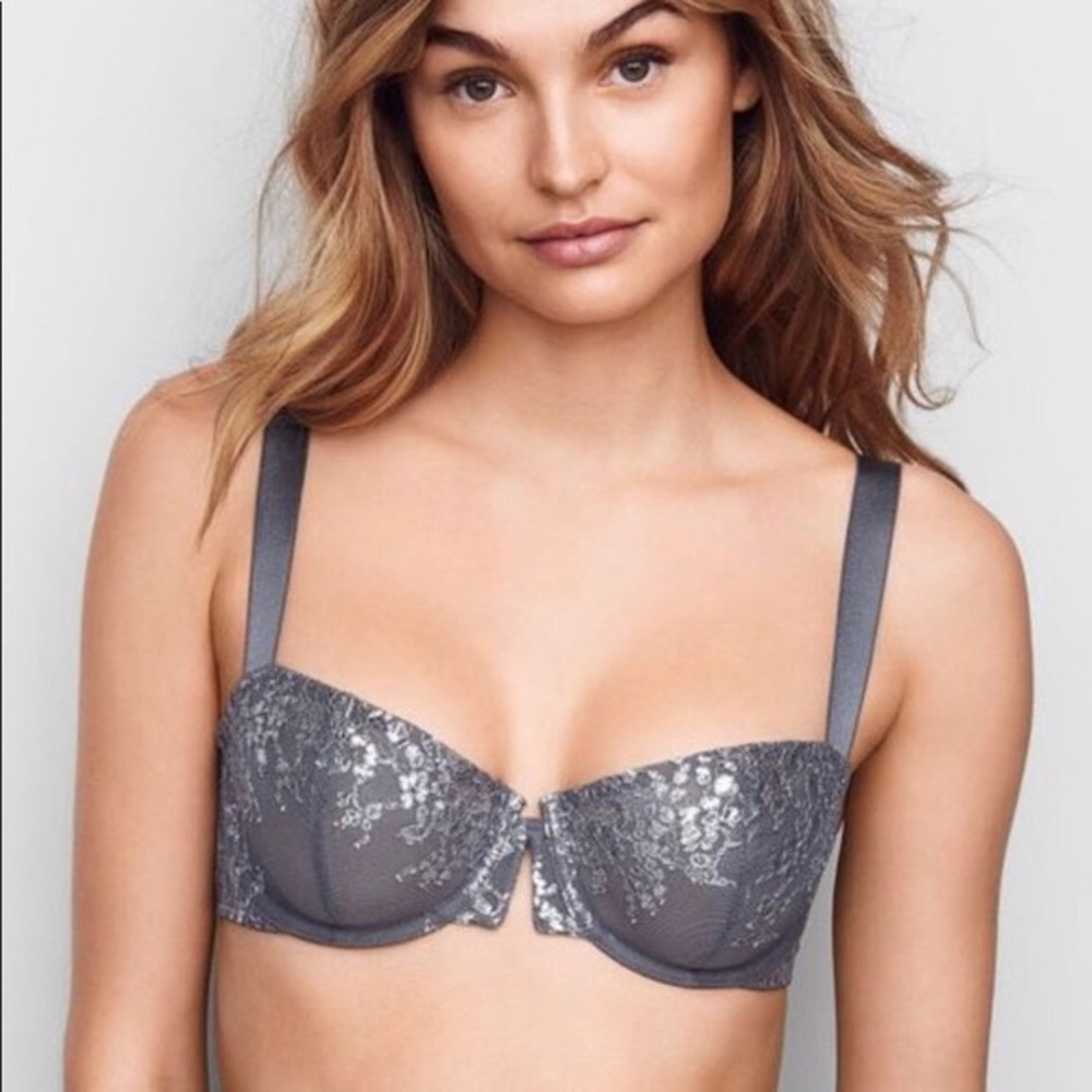 36DD Victoria’s Secret balconet bra